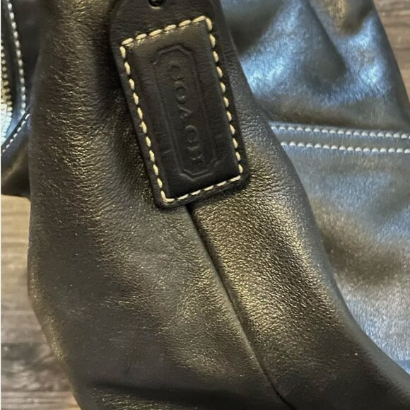 Coach Vintage Black Hobo Bag 9566 - Picture 3 of 10